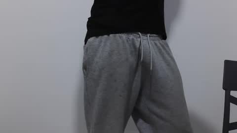 m4dh4tter24 online show from February 4, 2026, 10:32 am