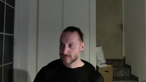 m4rduk online show from December 9, 2024, 5:41 pm