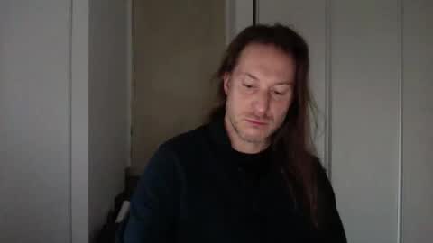 m4rduk online show from November 8, 2025, 6:24 am