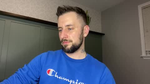 m_stephen online show from April 1, 2026, 3:07 am