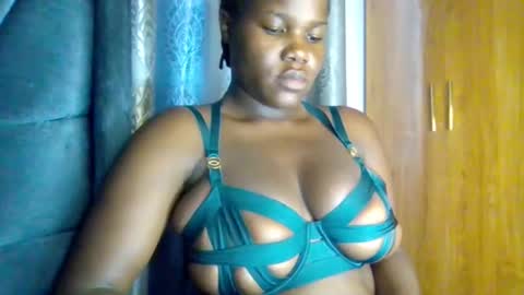 m_tits3 online show from February 1, 2026, 10:03 am