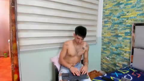 itgram pezlo josue online show from February 3, 2025, 6:49 pm