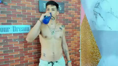 itgram pezlo josue online show from February 19, 2025, 6:54 pm