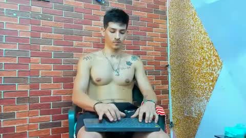 itgram pezlo josue online show from February 26, 2025, 5:28 pm