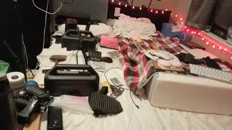 mac1119 online show from April 10, 2026, 7:46 am