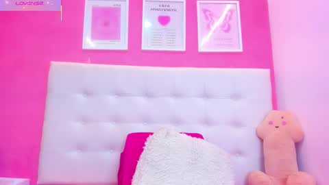 macarena_05_ online show from December 23, 2025, 2:53 am