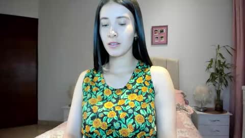 Snapshot of macarena_vallejo_ chatting on October 30, 2025, 3:30 am Macarena online show from October 30, 2025, 3:30 am