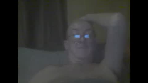 macbewdekan25 online show from January 22, 2025, 4:44 pm