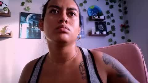 Macey Elliot Modelo Independiente online show from October 23, 2025, 11:53 am