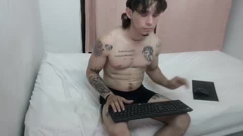 Snapshot of machine_gun27 chatting on January 21, 2025, 3:48 am machine_gun27 online show from January 21, 2025, 3:48 am