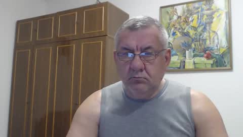 Macho online show from September 28, 2025, 3:23 am
