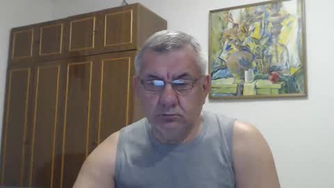 Macho online show from October 4, 2025, 4:05 pm
