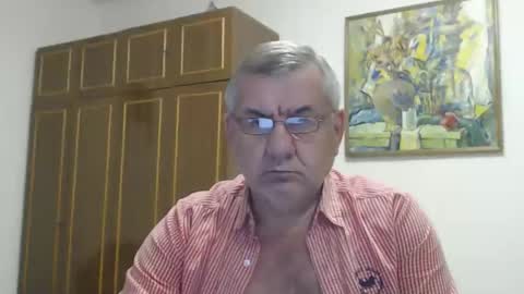 Macho online show from November 16, 2025, 3:28 pm