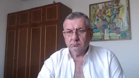 Macho online show from April 5, 2026, 3:31 pm