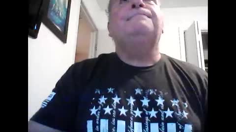 mackdocc001 online show from February 1, 2025, 4:11 pm