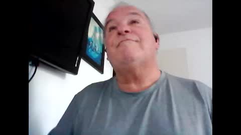 mackdocc001 online show from February 6, 2025, 6:35 pm