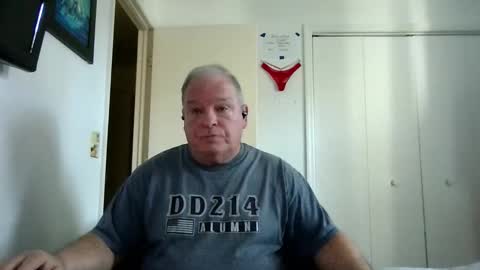 Snapshot of mackdocc001 chatting on December 22, 2025, 3:20 pm mackdocc001 online show from December 22, 2025, 3:20 pm