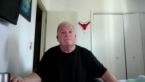 Snapshot of mackdocc001 chatting on February 24, 2026, 3:43 pm mackdocc001 online show from February 24, 2026, 3:43 pm