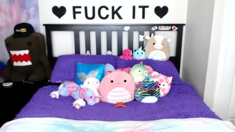 Mackenzie Wolfe online show from December 31, 2024, 7:31 am