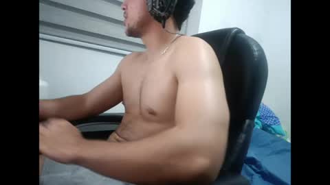 Snapshot of macuino chatting on June 2, 2026, 4:14 am ShadowVelvet online show from June 2, 2026, 4:14 am