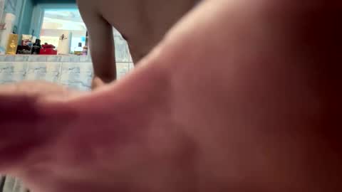 mada12340987 online show from October 7, 2025, 11:18 am