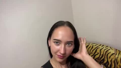 Snapshot of madalyneaks chatting on May 25, 2026, 7:42 pm Lilo online show from May 25, 2026, 7:42 pm