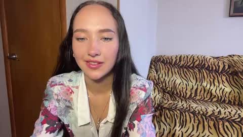 Snapshot of madalyneaks chatting on June 8, 2026, 6:14 am Lilo online show from June 8, 2026, 6:14 am