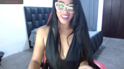 EMILY online show from October 21, 2025, 6:14 am