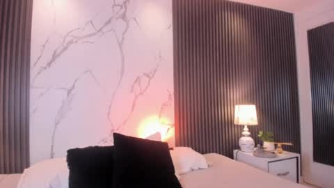 Snapshot of madame_lilith chatting on June 19, 2026, 11:14 am madame lilith online show from June 19, 2026, 11:14 am