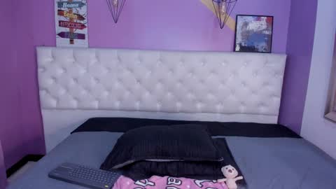 Madamedamn online show from December 19, 2024, 3:30 pm