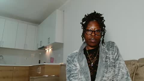 Snapshot of madamindigo chatting on February 6, 2026, 6:55 pm YourMadamIndigo online show from February 6, 2026, 6:55 pm