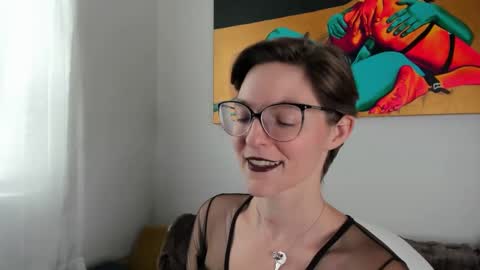 Madam Mezusa online show from December 12, 2024, 8:21 pm