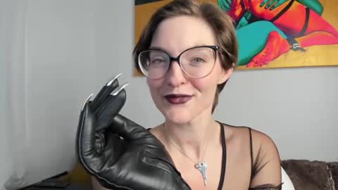 Madam Mezusa online show from January 15, 2025, 12:51 am