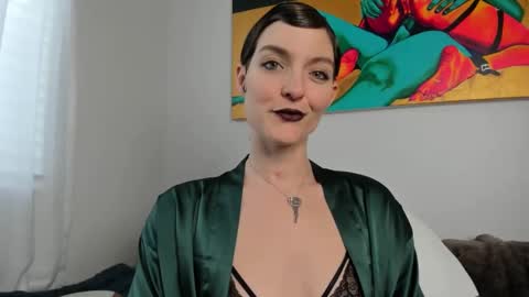 Madam Mezusa online show from January 17, 2025, 7:05 pm