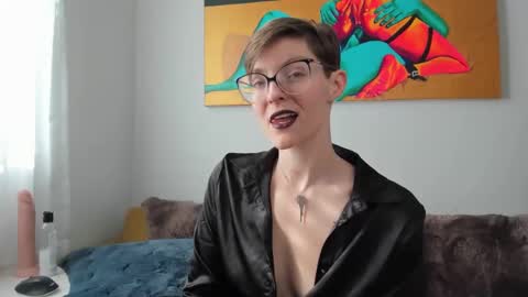 Madam Mezusa online show from January 31, 2025, 8:54 pm