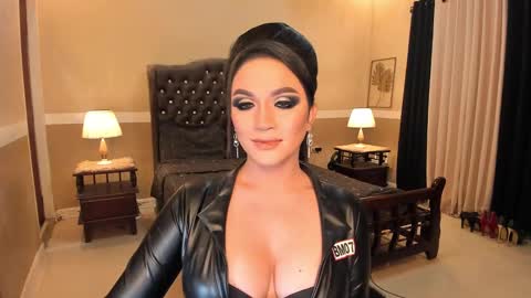 Alison Kloss online show from March 8, 2025, 3:17 am