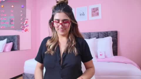 Maddie online show from November 18, 2025, 8:02 pm