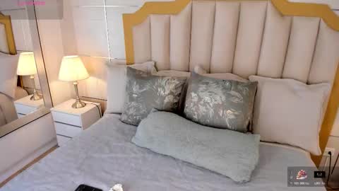    online show from November 7, 2025, 7:36 pm