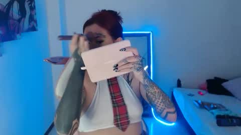 Snapshot of maddy_vicius19 chatting on November 12, 2025, 9:36 pm maddy_vicius19 online show from November 12, 2025, 9:36 pm