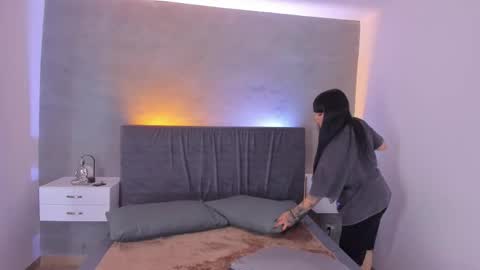 Maddy  online show from October 10, 2025, 9:14 pm