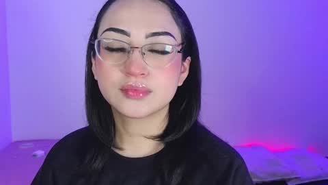   Please followme and rate me your thumbs up online show from September 17, 2025, 6:53 pm