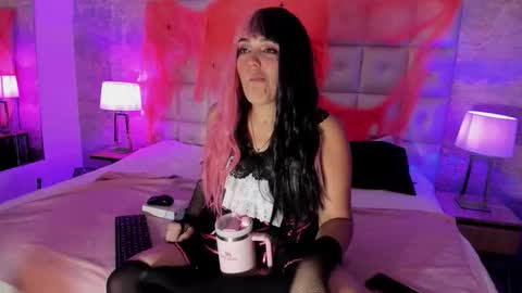 Maddy online show from October 22, 2025, 12:38 pm