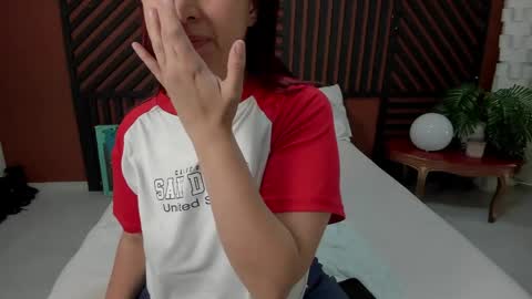 Madelaine  online show from April 12, 2026, 2:22 pm