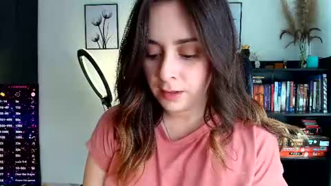 madelamee online show from July 8, 2026, 5:06 pm
