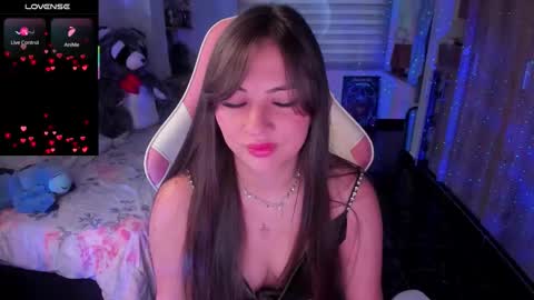 Snapshot of madeleine_shinobi chatting on November 11, 2025, 10:32 pm Emily Only Fans online show from November 11, 2025, 10:32 pm