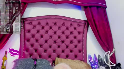 Snapshot of madiissonlove chatting on September 18, 2025, 1:35 pm Maddison online show from September 18, 2025, 1:35 pm