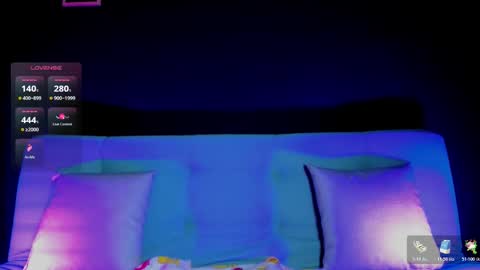 Madison Watson online show from November 20, 2025, 1:55 pm