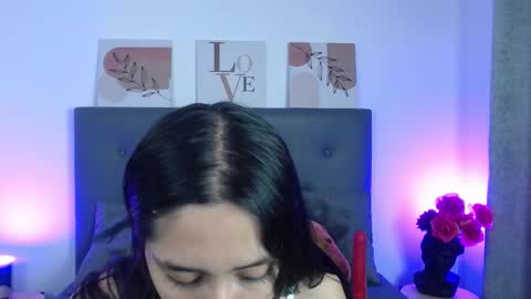 Madelein online show from February 22, 2026, 2:24 am