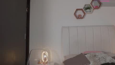 Valentina   1030   530  -  online show from April 9, 2026, 6:19 am