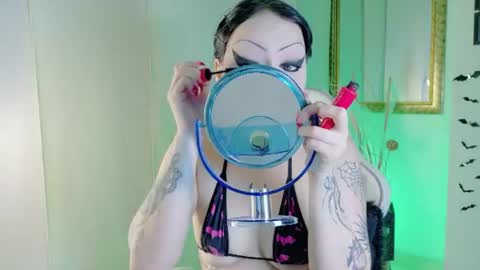 madison_jacksonn online show from July 25, 2026, 9:23 pm